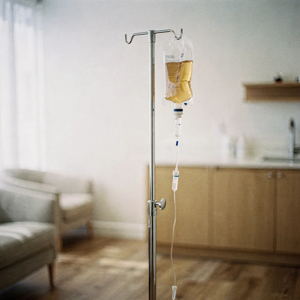 IV: NAD + 750 mg